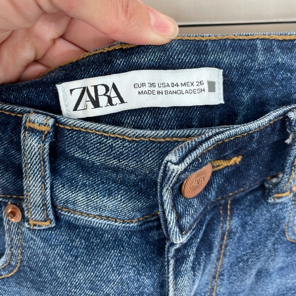 Zara High Rise Straight Medium Distressed Jeans Size 4 - Picture 7 of 9